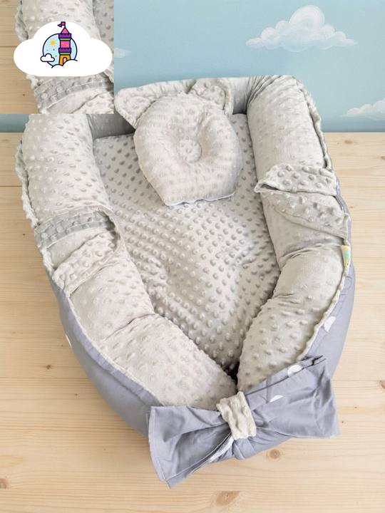 Nido contenedor con almohada para bebé